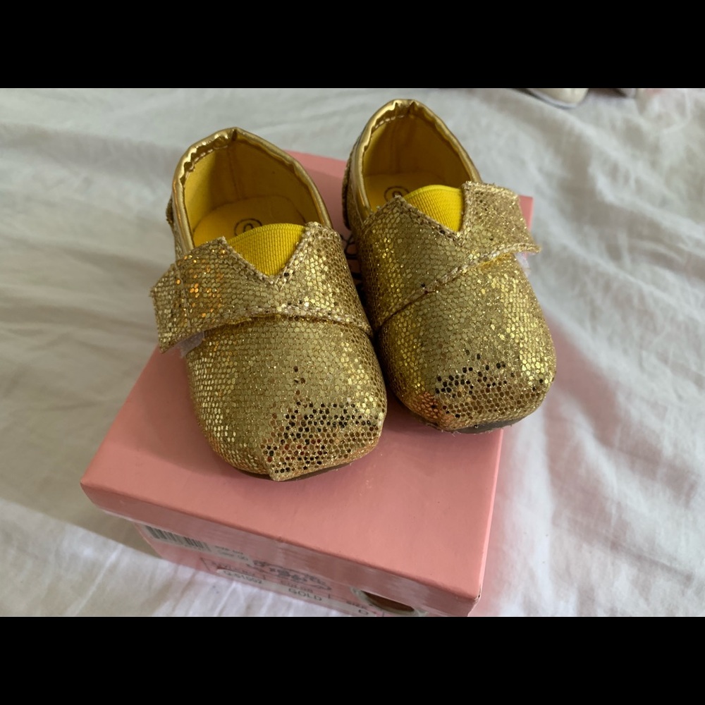 Baby shoes size 0